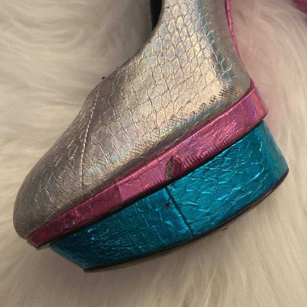 B Brian Atwood Fontanne Heels, Size 6 - Picture 7 of 15